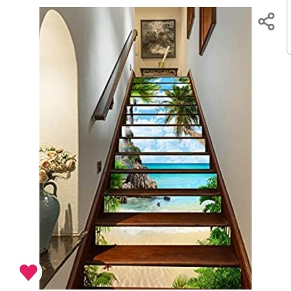 Meet your Posher, Yola - Picture 2 of 2